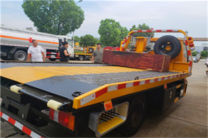 东昌府附近拖车电话号码服务